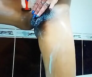 Teenager barbering på webcam