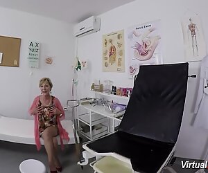 Tetona Abuelitas obtiene PRIMERA persona follada por su doctor